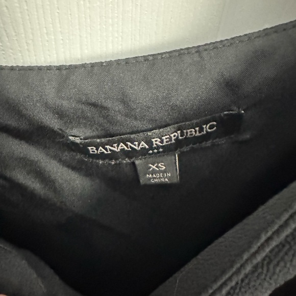 Banana Republic Elegant Black Top - Picture 3 of 3